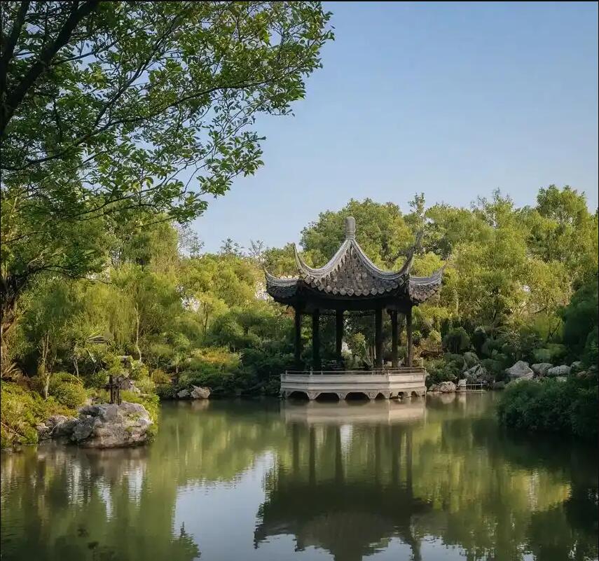 新乡雨双土建有限公司