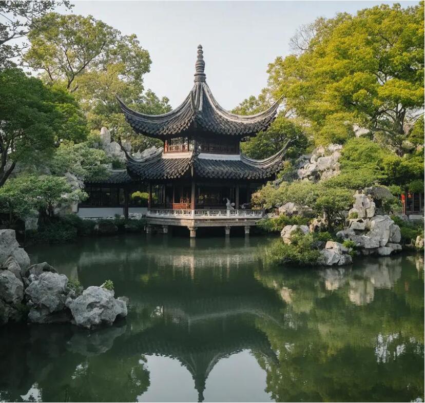 新乡雨双土建有限公司